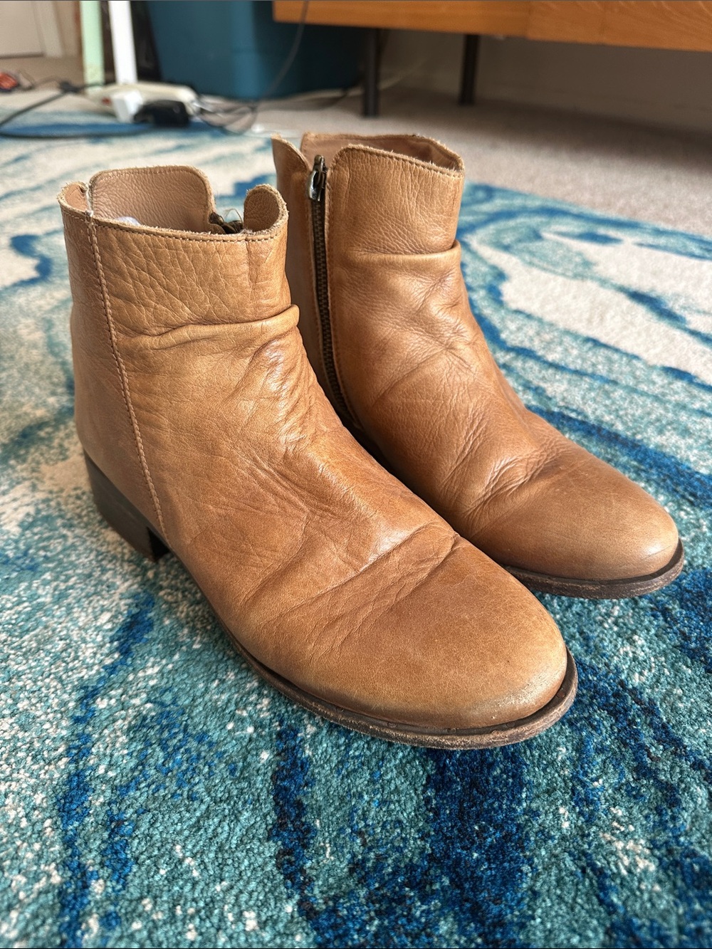 Beek Women’s Tan Leather Ankle Boots - Classic Side-Zip Chelsea Style